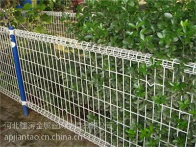内蒙古呼和浩特双圈护栏网建涛丝网厂家直销