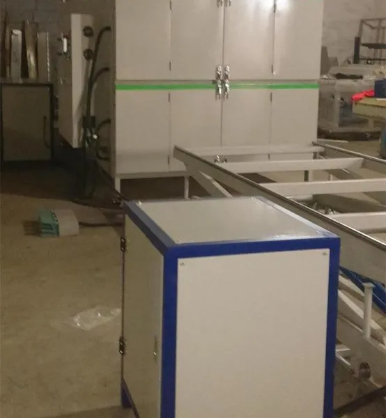 多层新型安全夹层玻璃机器设备