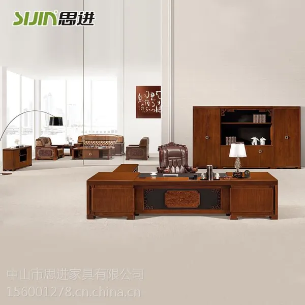 思进板式家具厂家是广东十大办公家具著名品牌,专业定制高档老板办公桌