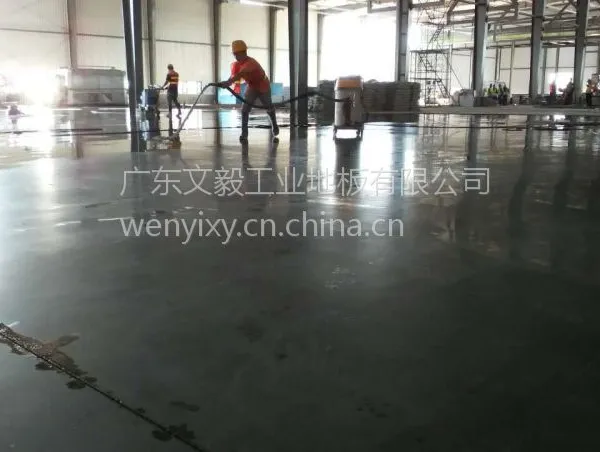 东莞麻涌旧水泥地面翻新--中堂混凝土固化地坪施工--找小韦