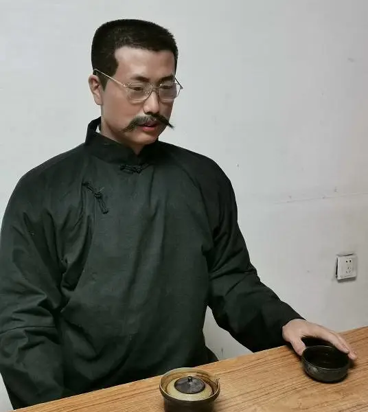 重庆顺昌景观雕塑、铸铜雕塑、不锈钢锻造、蜡像、硅胶像
