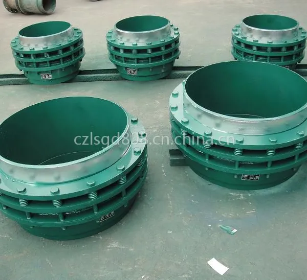 轴向型免维护旋转补偿器、免维护旋转补偿器康锐品牌专业制造,咨询电话:15226756063