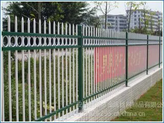 供应市政1-1.5米高圆管折弯隔离网
