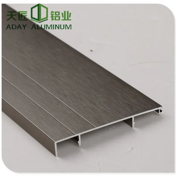 踢脚线选什么材料比较好