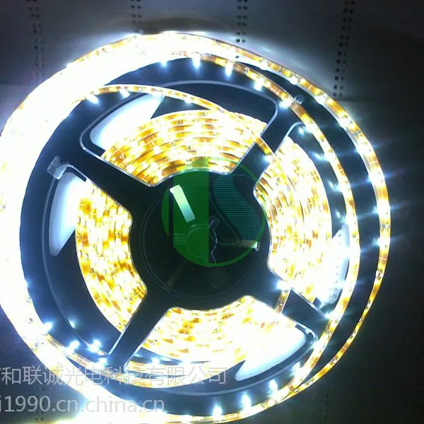 3528软灯带 深圳华拓照明 4-5LM LED灯条厂家 SMD贴片 12V 60D/m