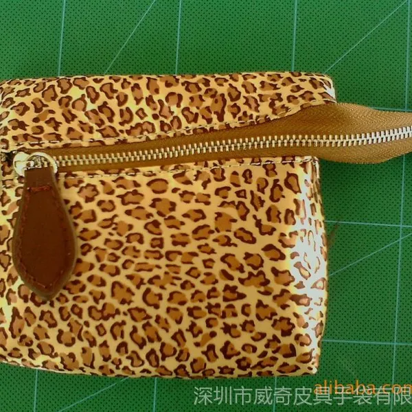 威奇厂家直销新款化妆包 低价小包包工厂 高档化妆包工厂定制 低价化妆包批发