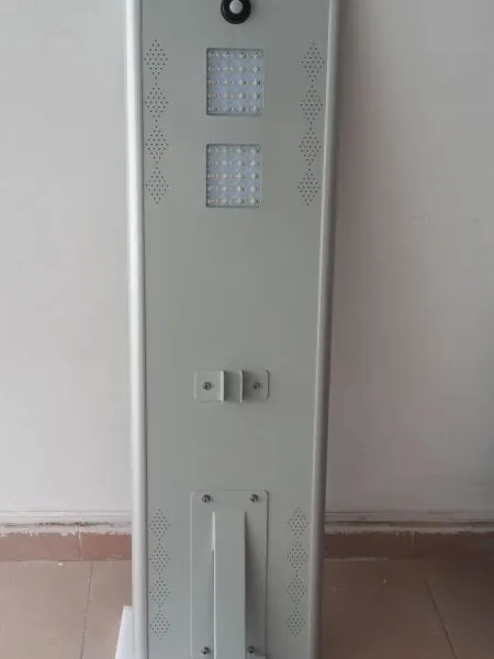 云南玉溪供应乡镇小路一体化太阳能路灯 太阳能路灯鸿泰新能源批发商