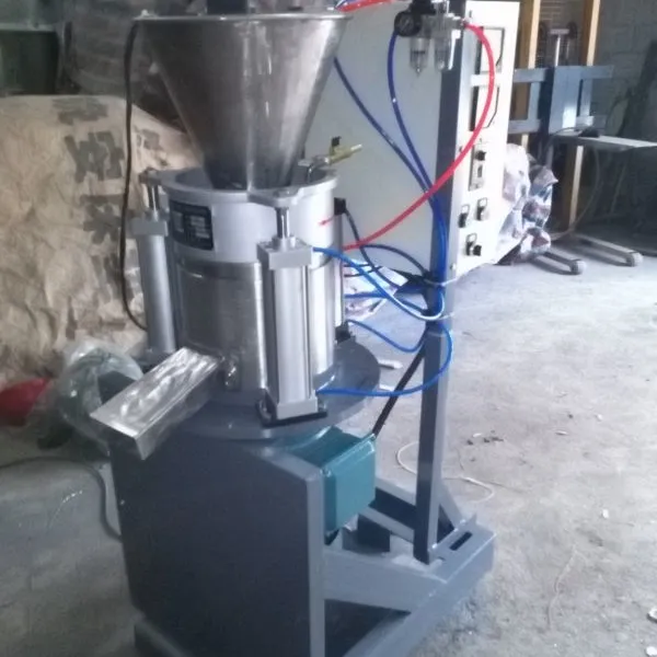 明磊牌SML-02L型四氟磨粉机厂家直销304不锈钢打造品质保证终身保修