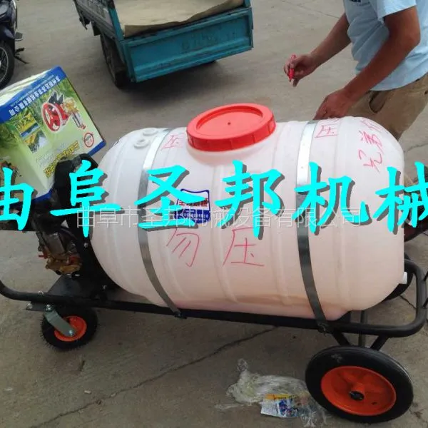 山楂树专用打压力新款喷雾打药机,汽油打药机 圣邦打药机