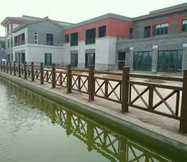 混凝土仿木护栏 水泥仿木头栏杆 水泥防护桩