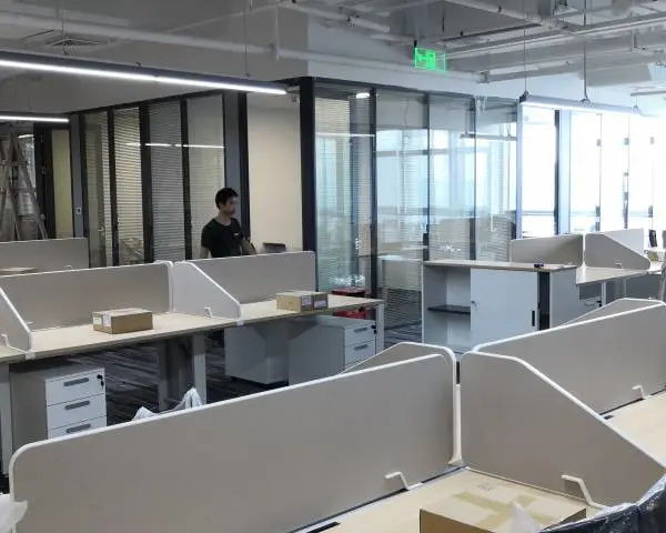 深圳罗湖活动屏风玻璃隔墙