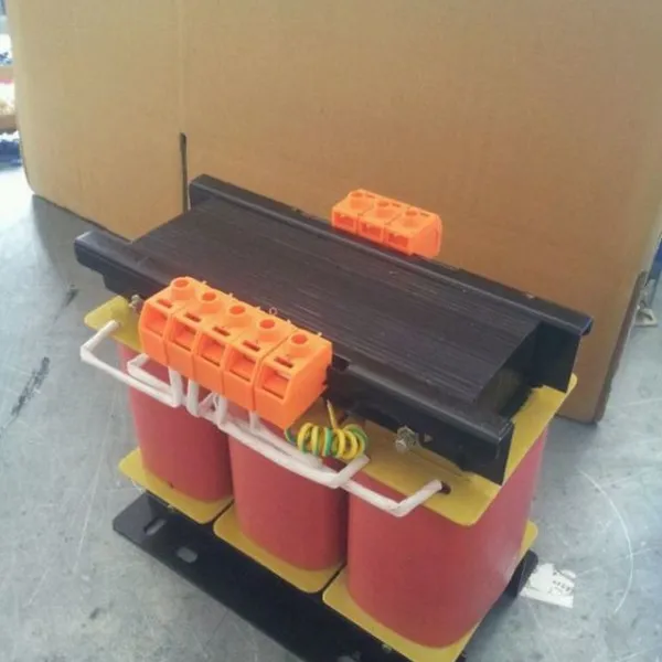 ��������ѹ��SG-8KVA SG����380Vת200V��ѹ�� �ɶ���