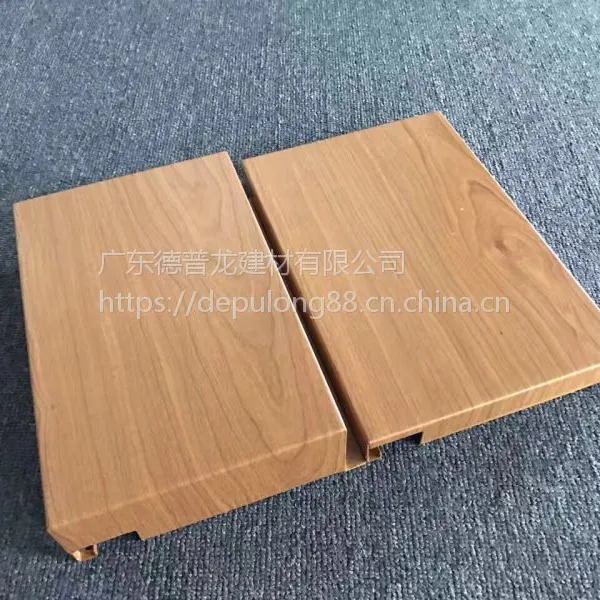 ����ک��4S��չ������ľ��1.5����Ļǽ����������