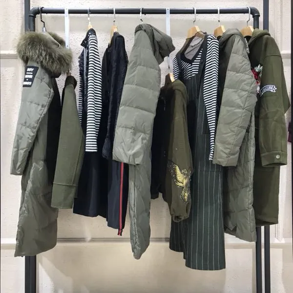 想开一间迪丝雅品牌女装折扣店哪里拿货?