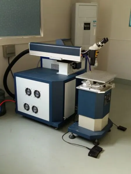 模具激光焊接机器 数据线连接器激光修补点焊机 金属激光焊机
