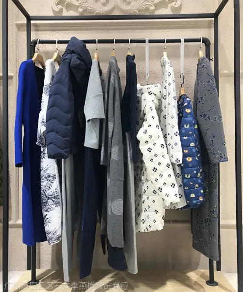 凡释品牌女装折扣店?女装折扣批发货源