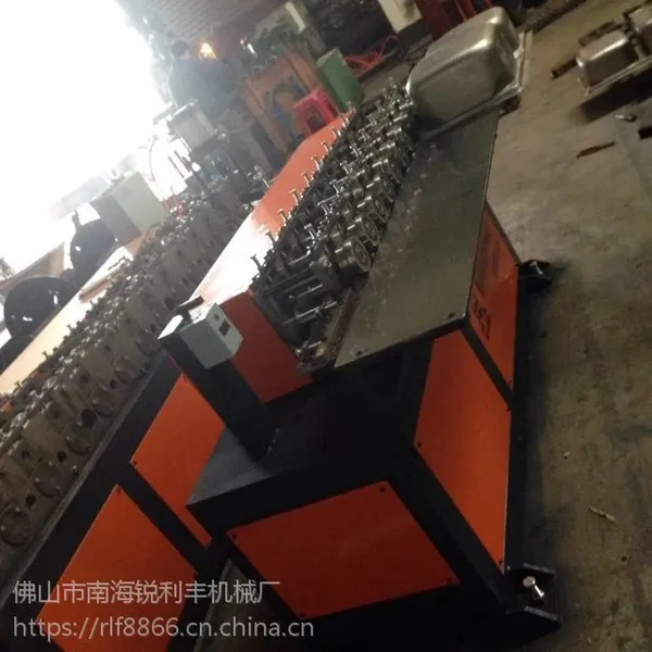 锐利丰机械 专业生产精密导轨机 冷弯成型机辊压设备