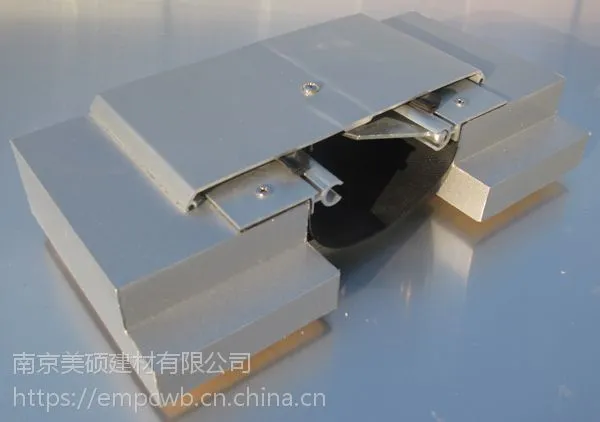 ������ǽ���η쳧�ҹ淶�����µ�СǮ����