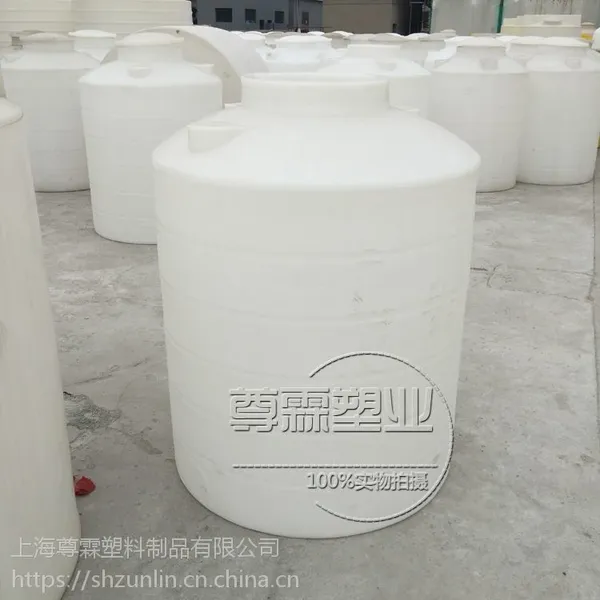 全新滚塑1500L塑料水箱水塔 PE防腐储罐 厚度规格价格
