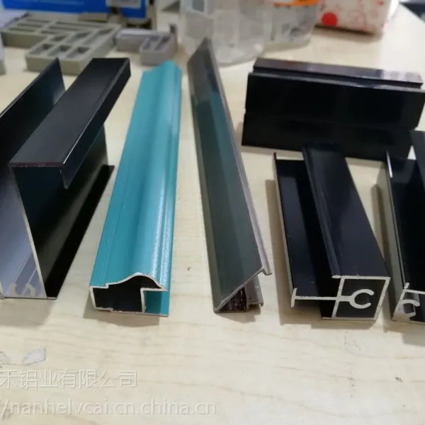 成都衣柜移门边框铝材厂