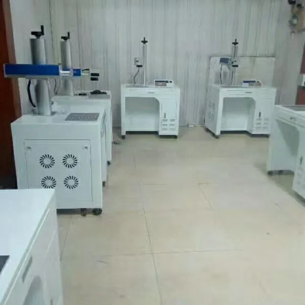 苏州 阜宁 泰州 南京光纤激光打标机金属类雕刻样品图+刀具微型马达灯饰产品标识