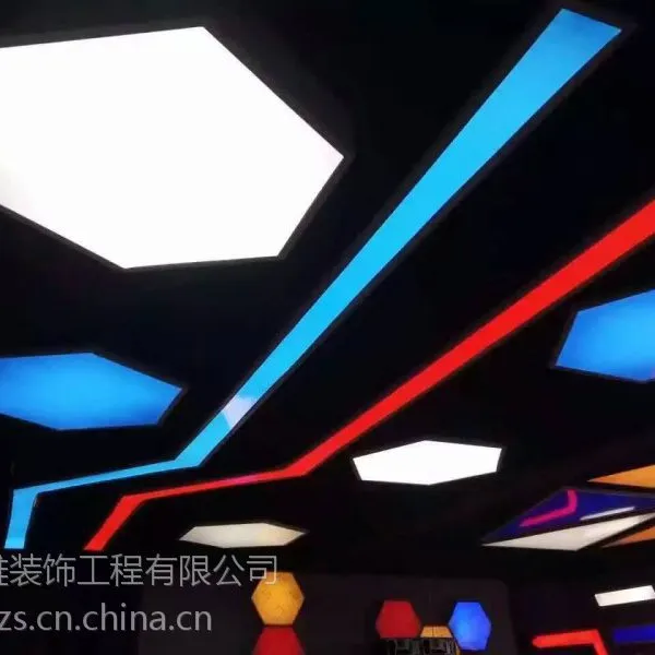 ��ɽ��Ĥ�컨/�ޱ߿���䳧������