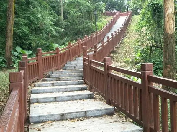 四川驰升桥上护栏,仿木护栏,道路仿木栏杆,仿木隔离栏