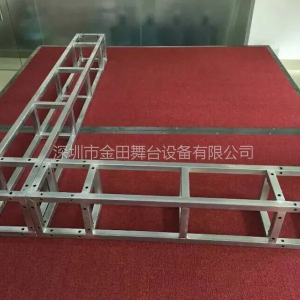 供应热镀锌方管桁架、200x200、只带接头、六面孔位、配送螺丝
