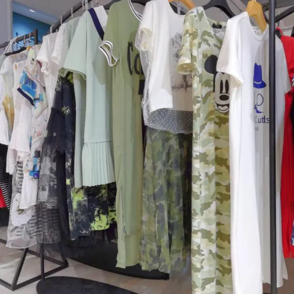 衣能量18新款夏装品牌女装折扣批发 品牌服装尾货走份