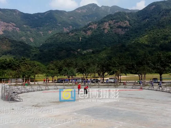 深圳900人公司集体照、活动合影、年会合影拍摄,900人集体合影站架出租
