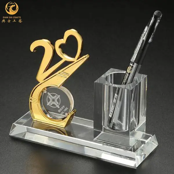 30����У����Ʒ���Ϻ�����������Ʒ�����п�ҵ����Ʒ��������ʮ����ڼ�