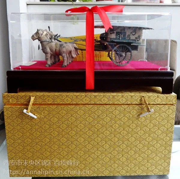 西安铜车马工艺品 桌摆秦代风格仿古秦始皇马车纪念摆件