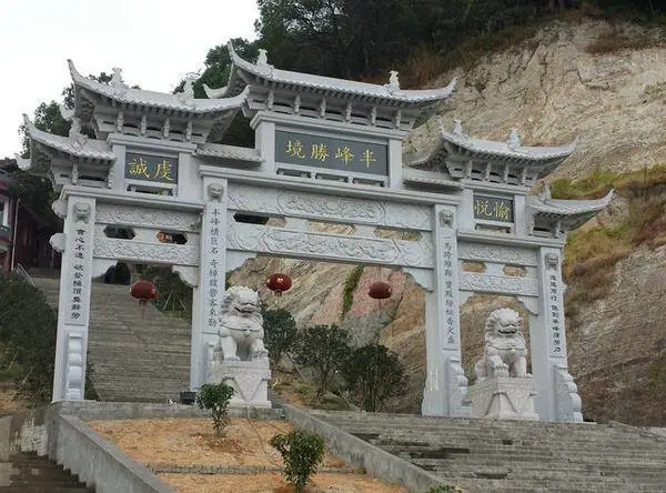 花岗岩牌坊,石头牌楼,价格厂家嘉祥金玉石雕