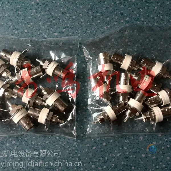 日本多治见连接器R14-R2M