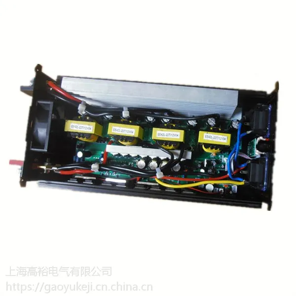 逆变器厂家 LCD屏显示修正弦波太阳能板风能家用逆变器2000w电源