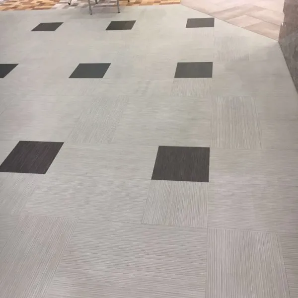 ���Ϻ����Ʋ�ͬ��͸��Ƭ����������