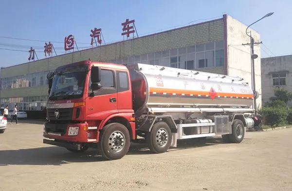 欧曼15吨甲醇运输车|乙醇运输车|原油运输车