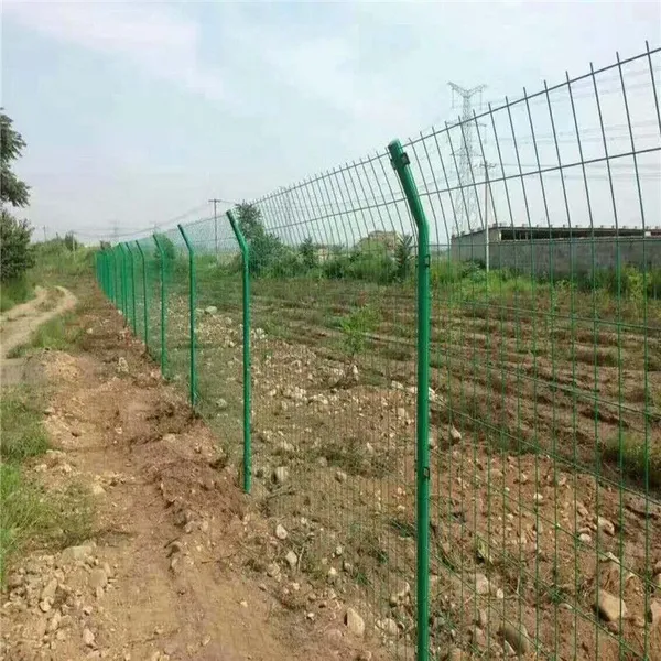 优盾围栏网 高速公路双边丝护栏网 隔离栅