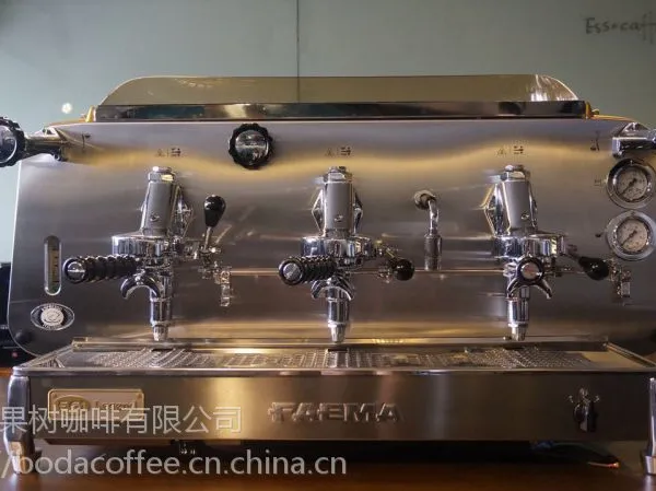 供应意Faema/飞马 E61 LEGEND S3半自动咖啡机(三头手控)