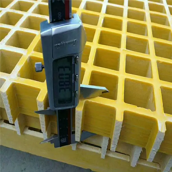 ���粣���ָ�դ�ߴ� �豸ƽ̨��դ�� �����ߵ�̤��