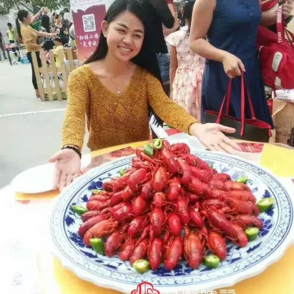定制品派陶瓷手工分隔加拼盘海鲜大盘子的价格