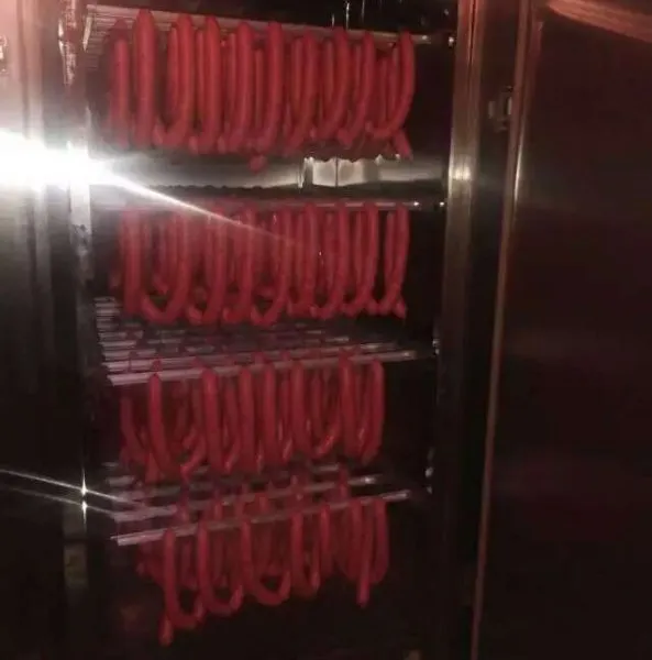 供应供应国泰机械肉类加工设备 灌肠机系列 气动定量扭结灌肠机