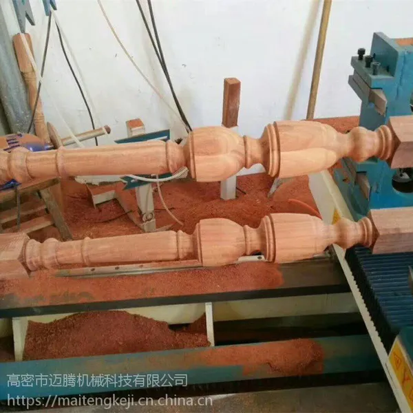 迈腾三轴车铣雕数控木工车床 多功能数控车床 全自动木工旋床直销