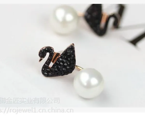施华洛世奇耳钉好保养吗？