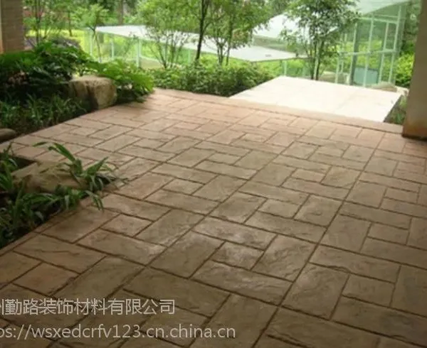 供应勤路003 彩色混凝土压膜材料乌鲁木齐施工做法: