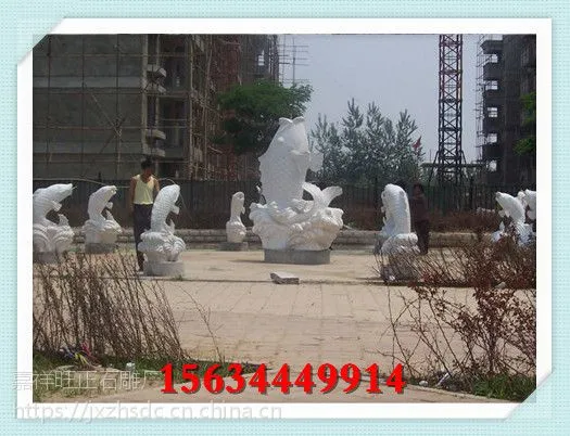供应景观雕塑 动物石雕 嘉祥石雕园林景观喷水鱼
