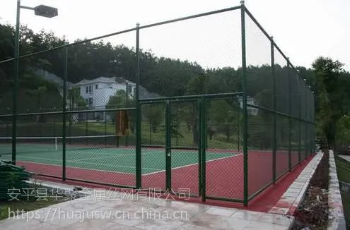 运动场围栏又名体育场围栏、球场护栏网、是专为体育场设计的