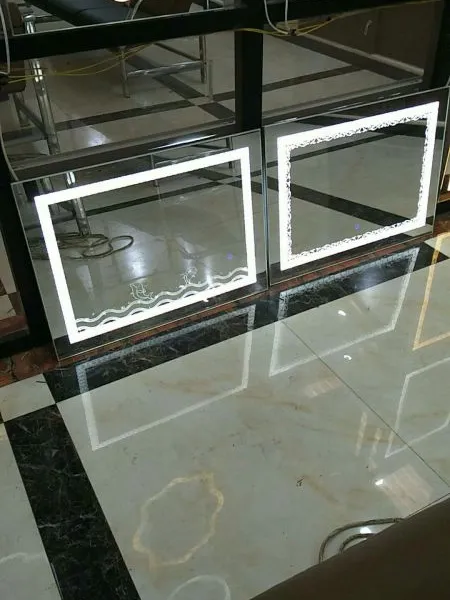 ����ڹ������侵 �޿���ԡLED�ƾ� ���Ʒ����� ԡ�Ҿ�