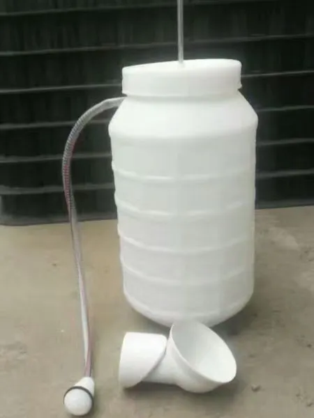 旱厕化粪池冲水桶冲厕器生产厂家