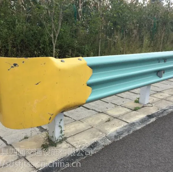 广西四通交通设施热镀锌护栏板制作流程波形护栏加工费